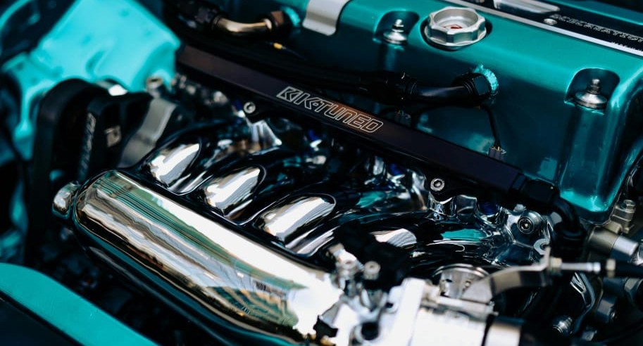 المحركات ذات التنفّس الطبيعي: الفهم الحقيقي لعمل المحرّك دون شواحن